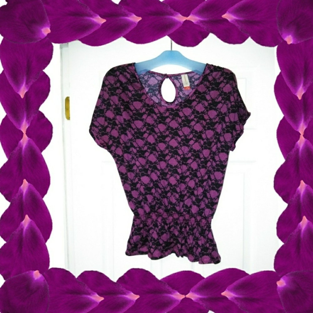 🌺FREE WITH PURCHASE OVER $10***NO BOUNDARIES TOP